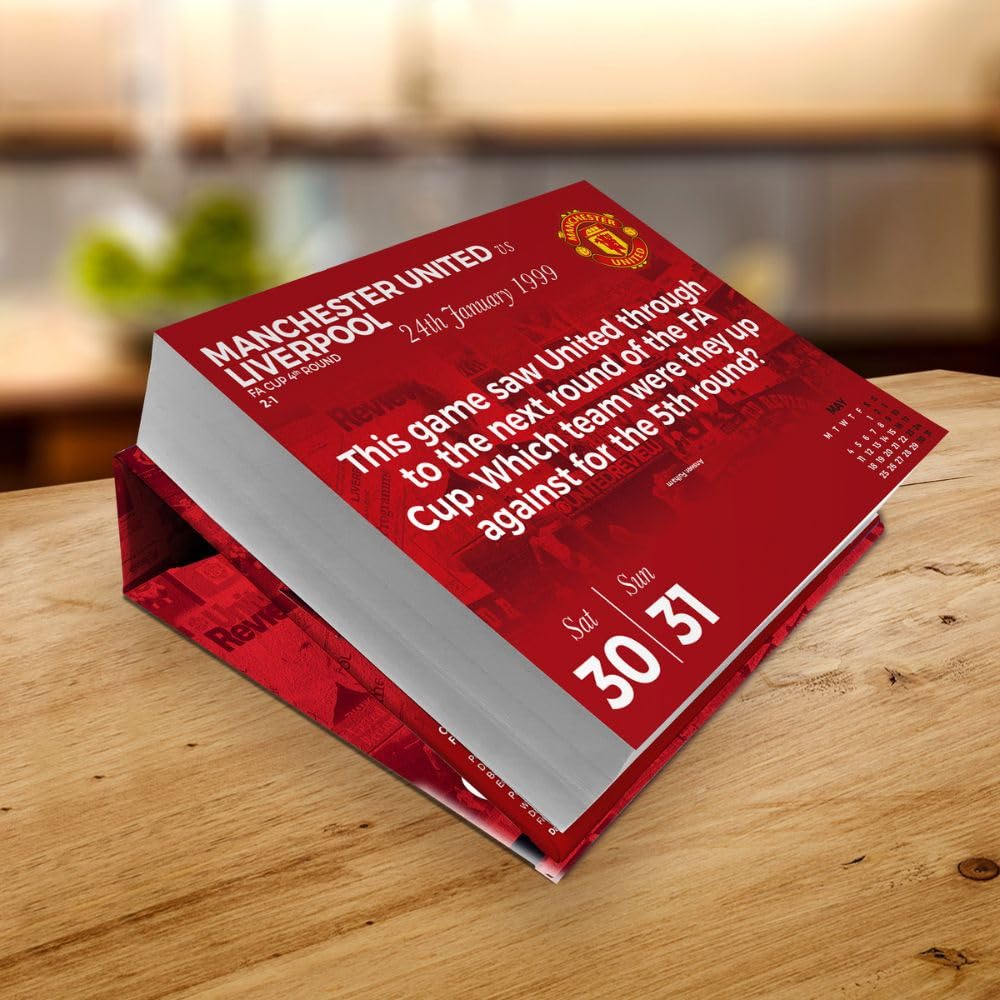 2026 Manchester United - Daily Boxed Page-A-Day Calendar
