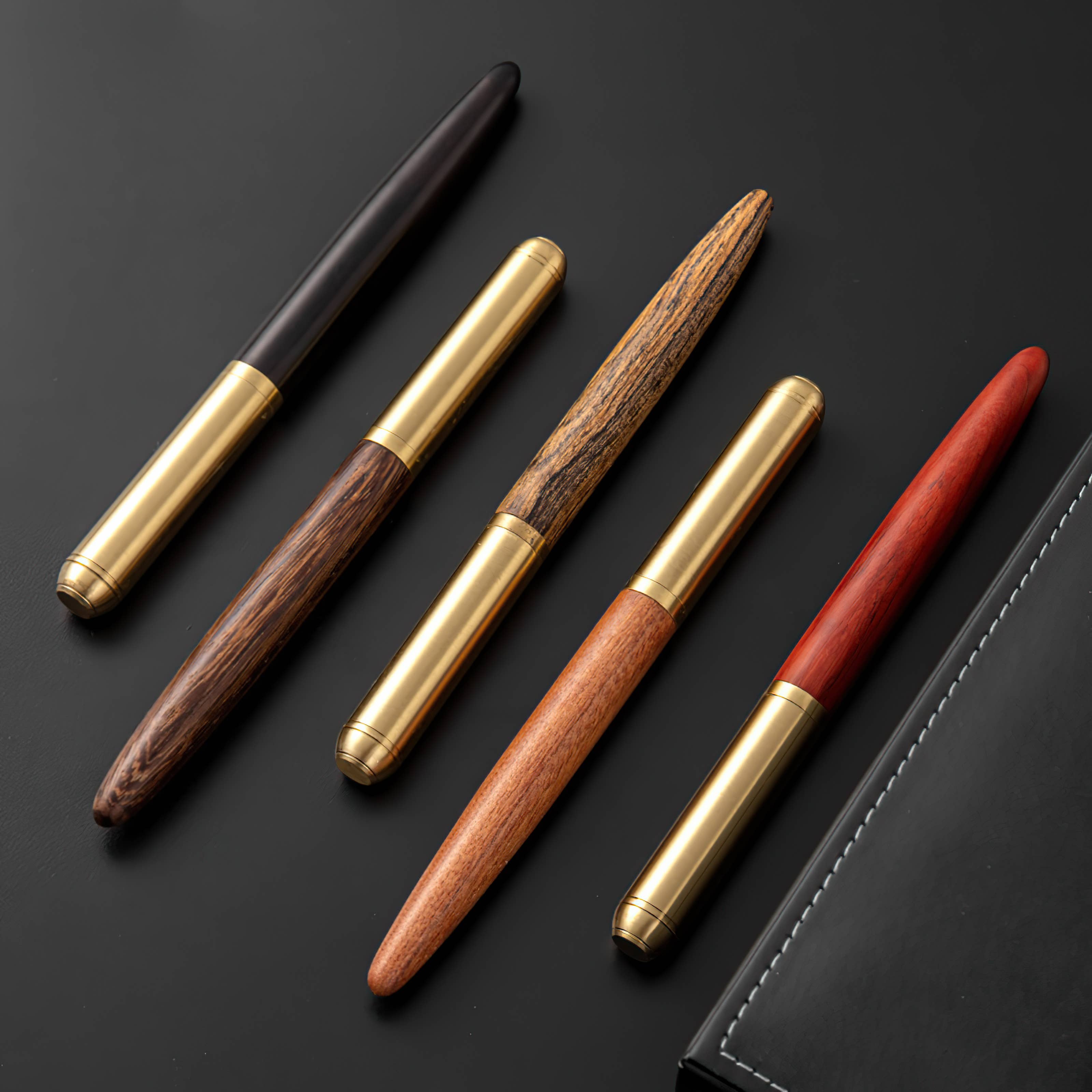 Handmade Wood Fountain Pen | The Hemmingway : Ebony (Boxed)