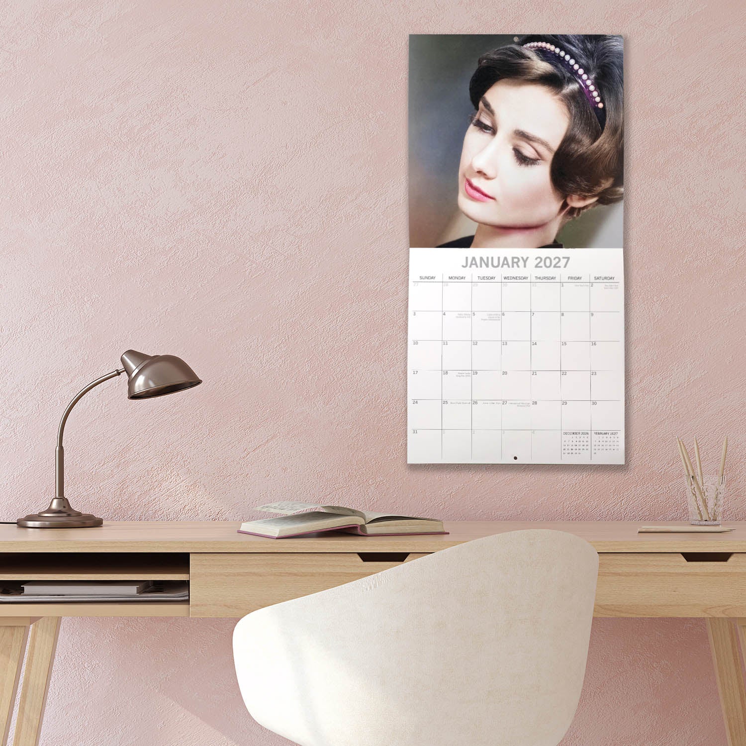 Icons_Audrey_Hepburn_2027_Jan_LS.jpg