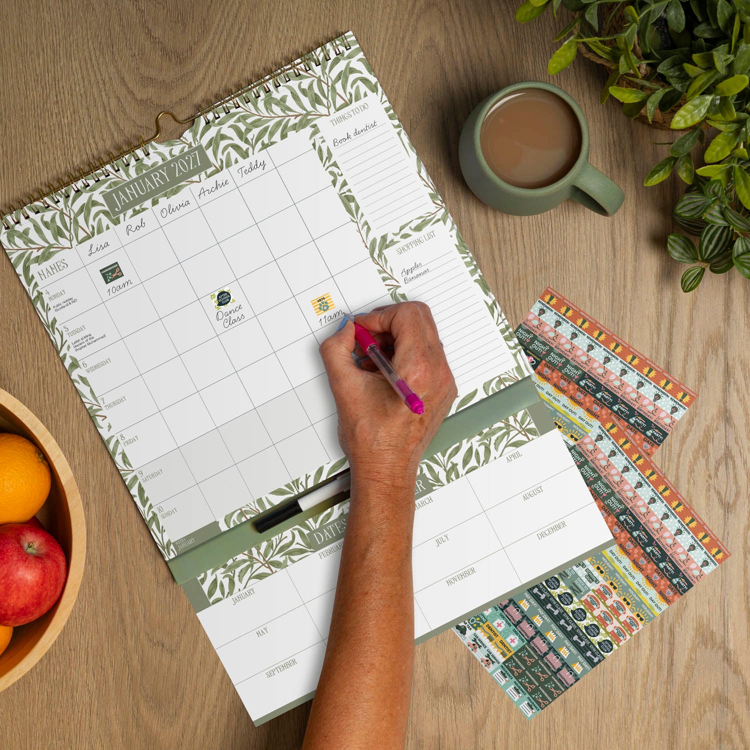 Weekly_Family_Planner_William_Morris_2027_Lifestyle.jpg